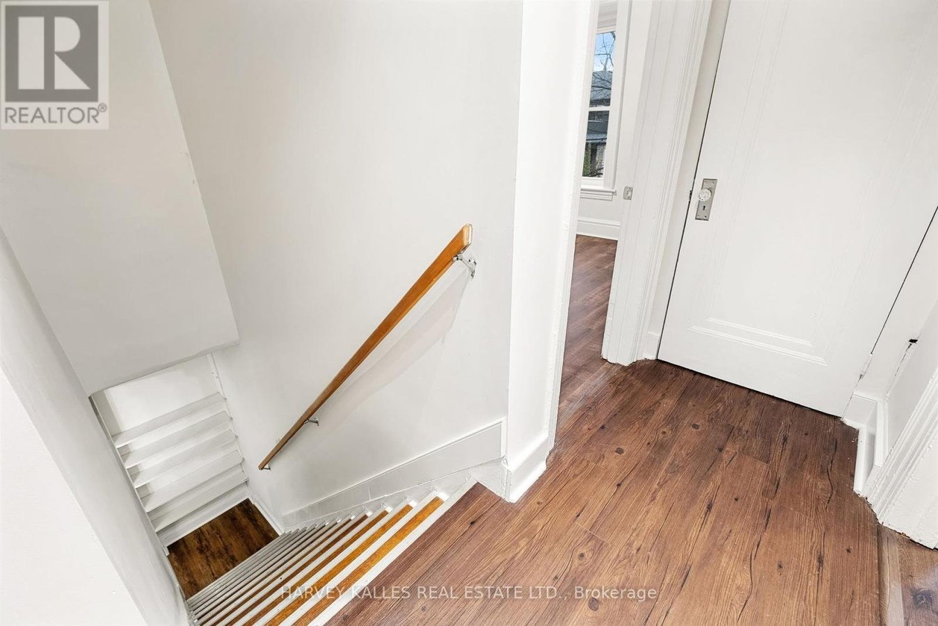 137 SUMMERHILL AVENUE - Photo 15