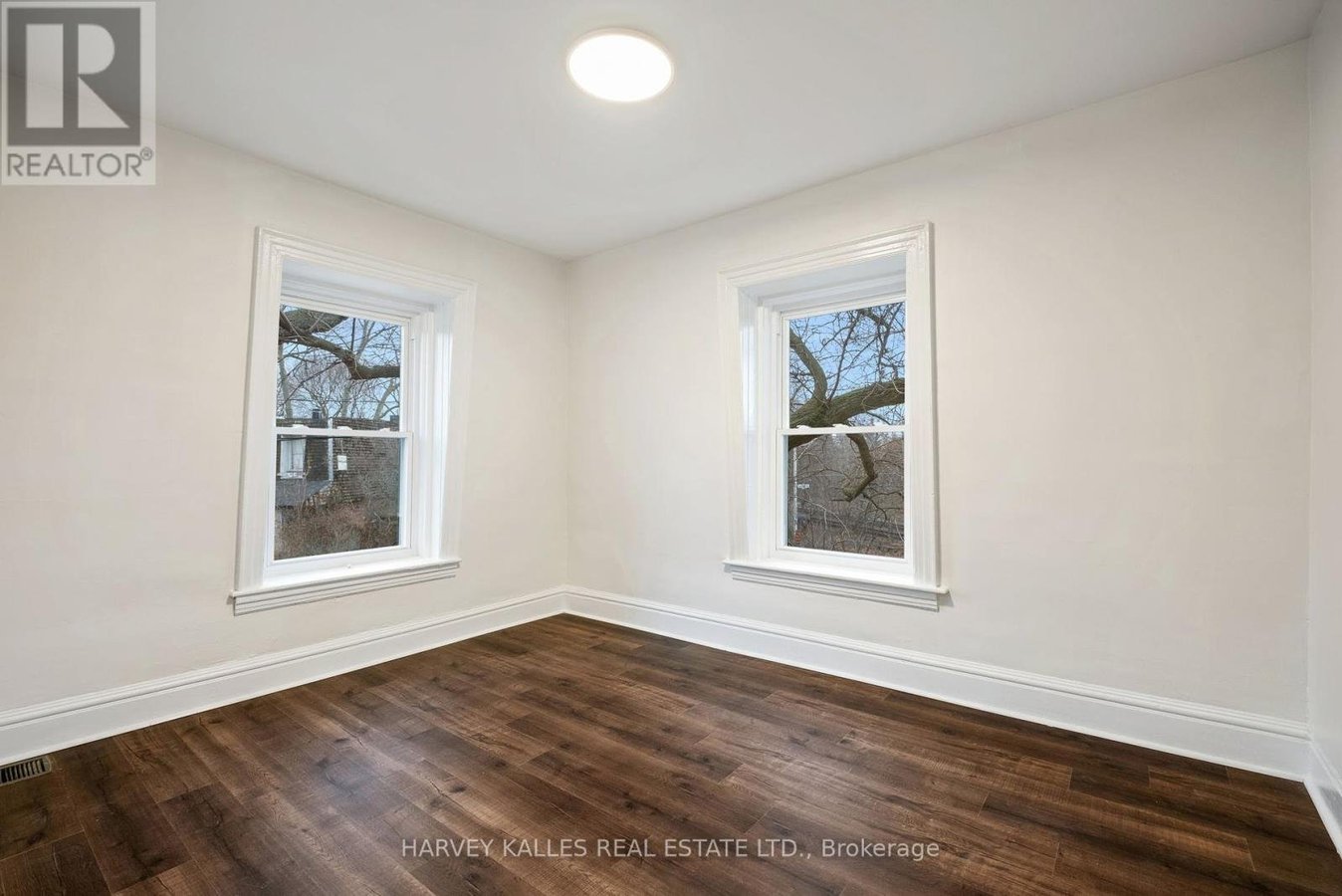 137 SUMMERHILL AVENUE - Photo 18