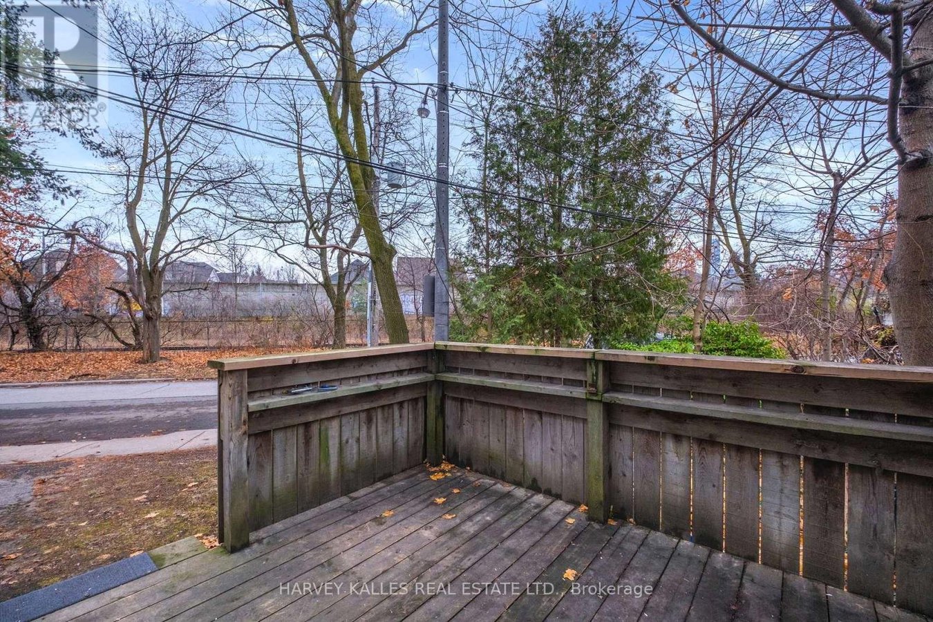 137 SUMMERHILL AVENUE - Photo 26