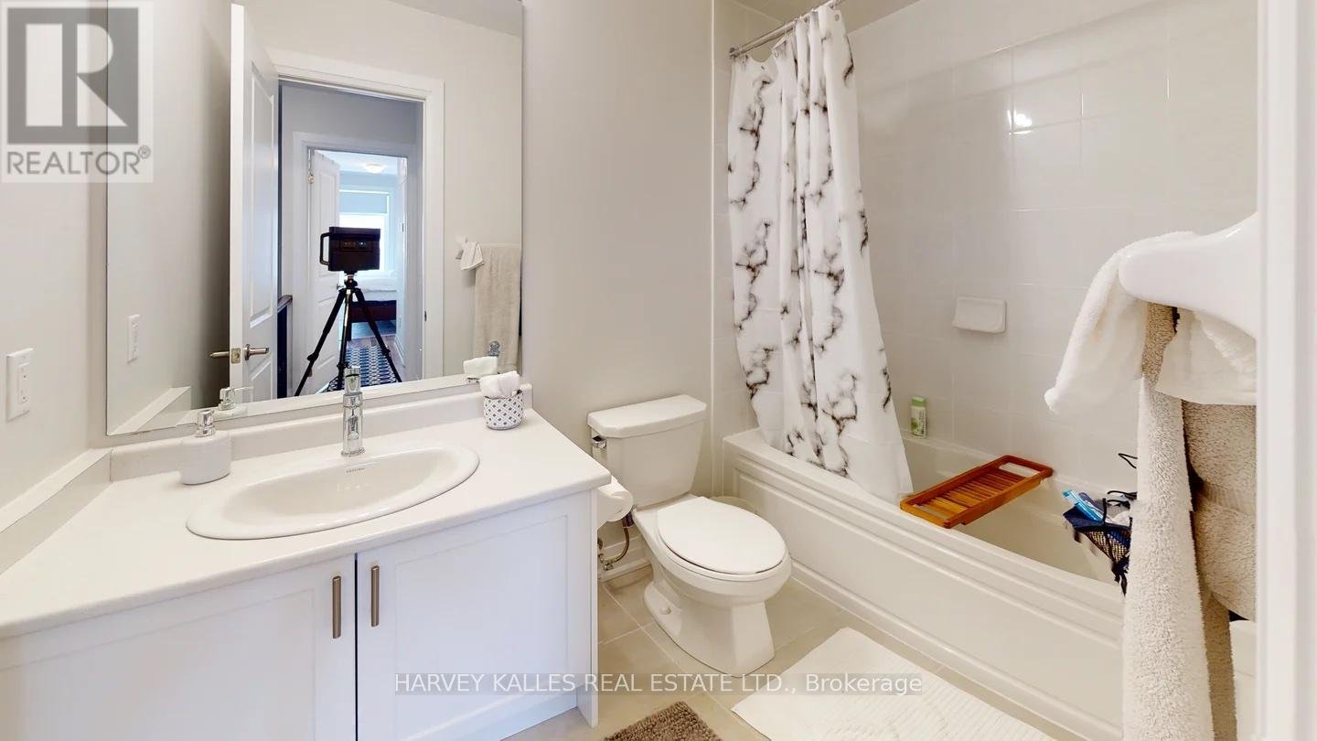 UPPER - 51 CREEKBANK ROAD - Photo 15