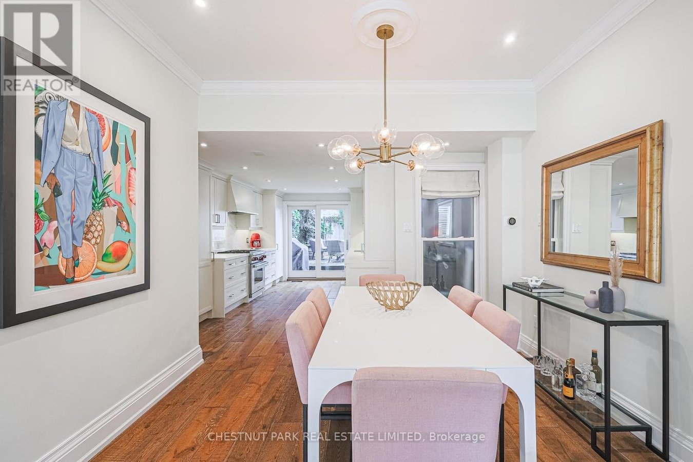 186 MACPHERSON AVENUE - Photo 7