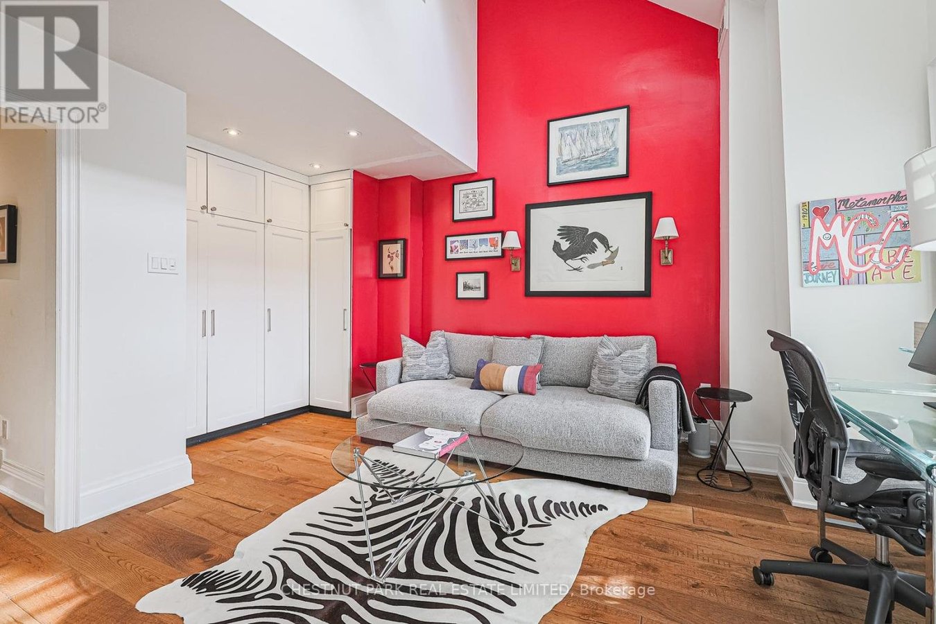 186 MACPHERSON AVENUE - Photo 12