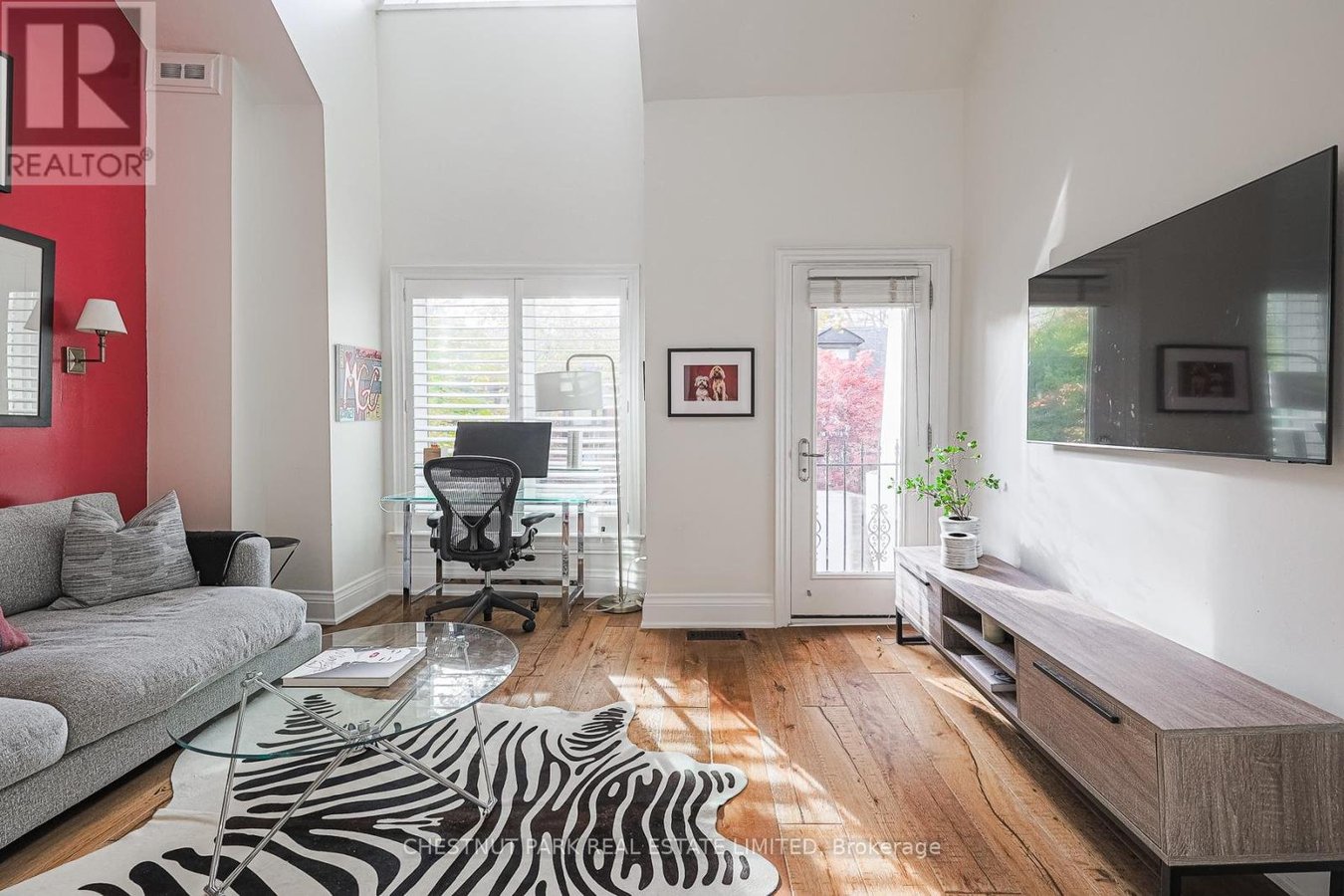 186 MACPHERSON AVENUE - Photo 13