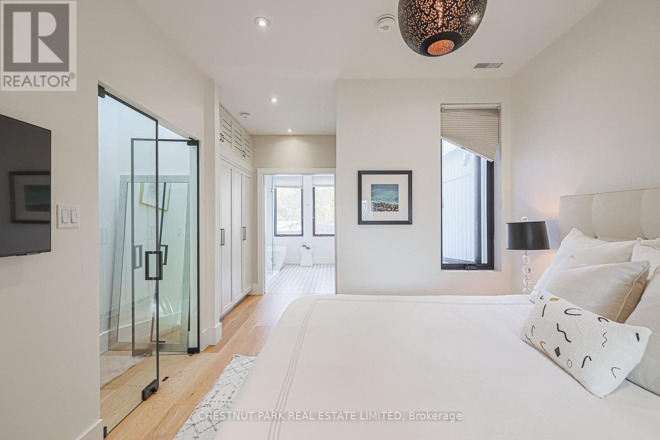 186 MACPHERSON AVENUE - Photo 20