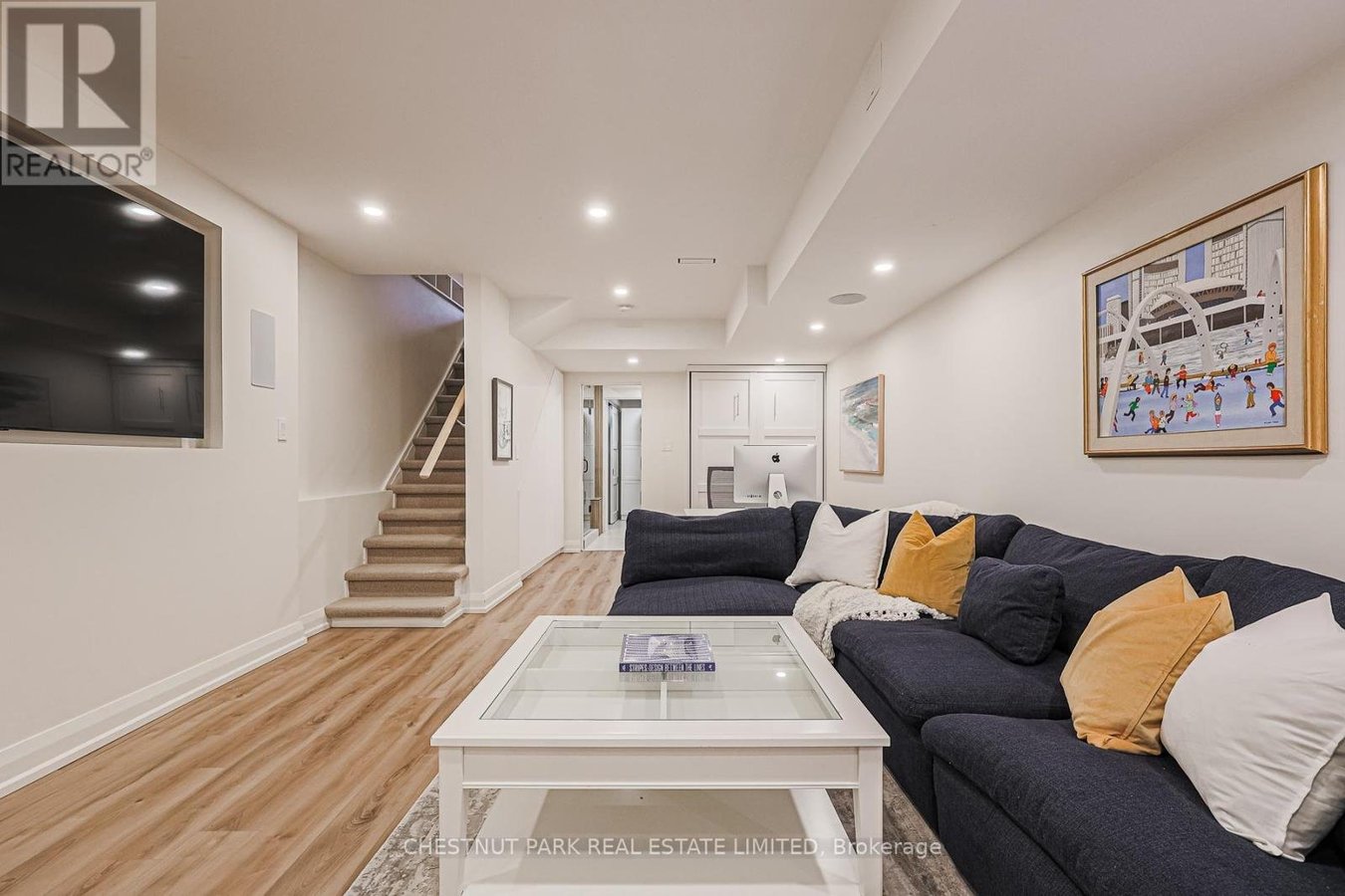 186 MACPHERSON AVENUE - Photo 28