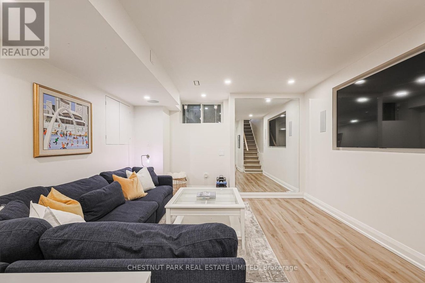 186 MACPHERSON AVENUE - Photo 30