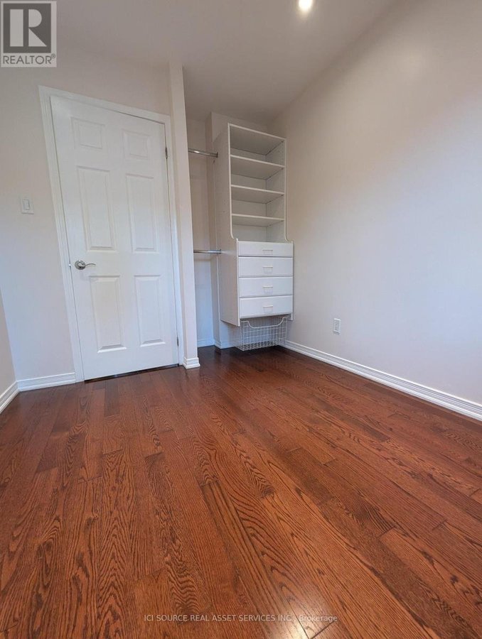 17 DOUVILLE COURT - Photo 12