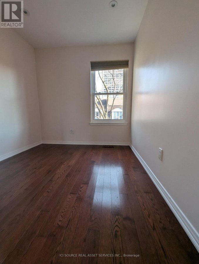 17 DOUVILLE COURT - Photo 13