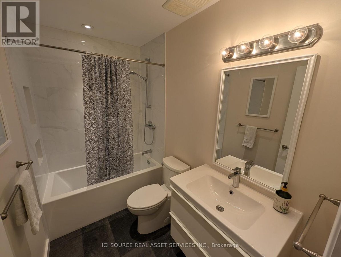 17 DOUVILLE COURT - Photo 15