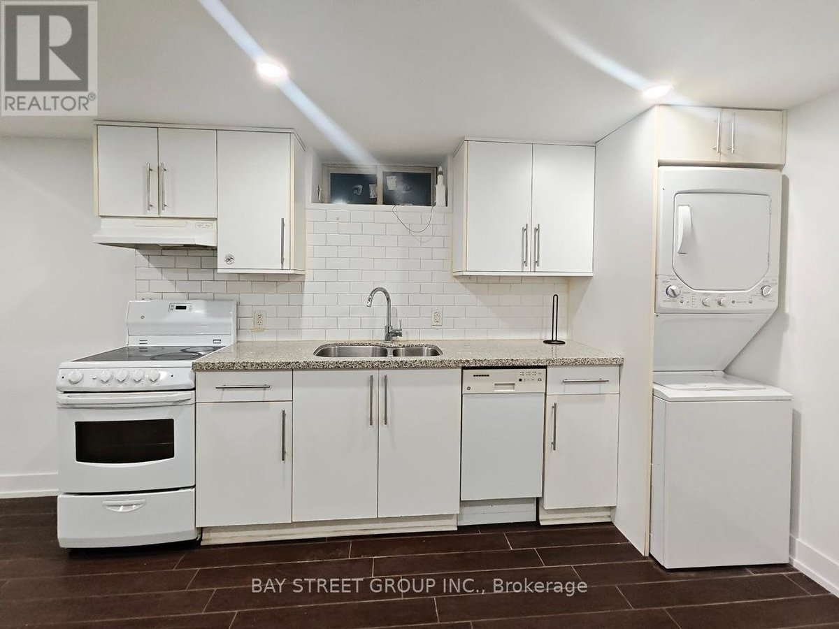 BSMT - 859 1/2 BATHURST STREET - Photo 6