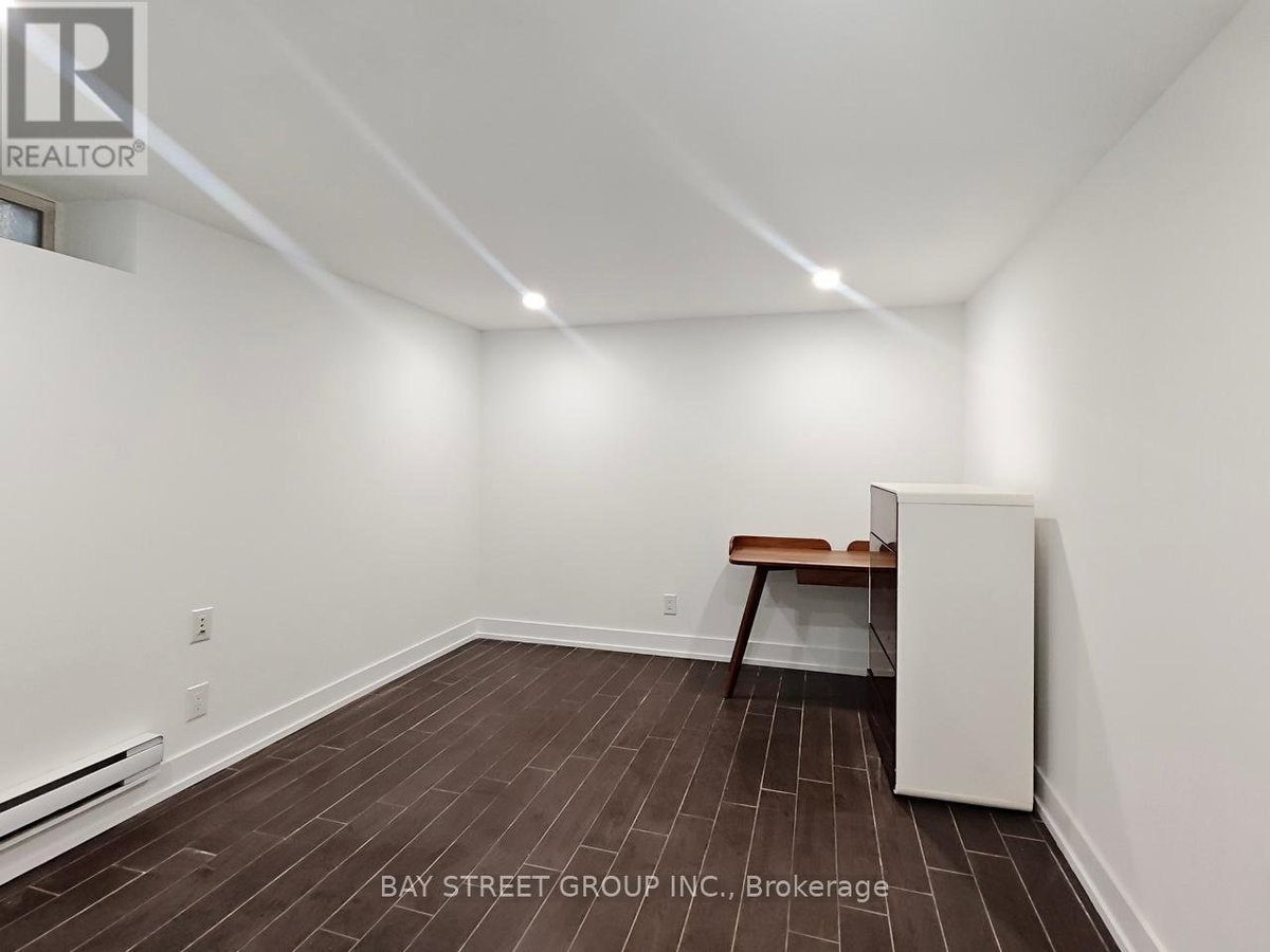 BSMT - 859 1/2 BATHURST STREET - Photo 7