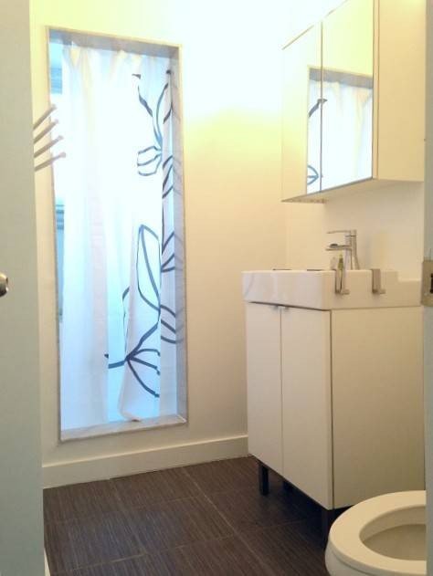 254 Gerrard Street East - Photo 9