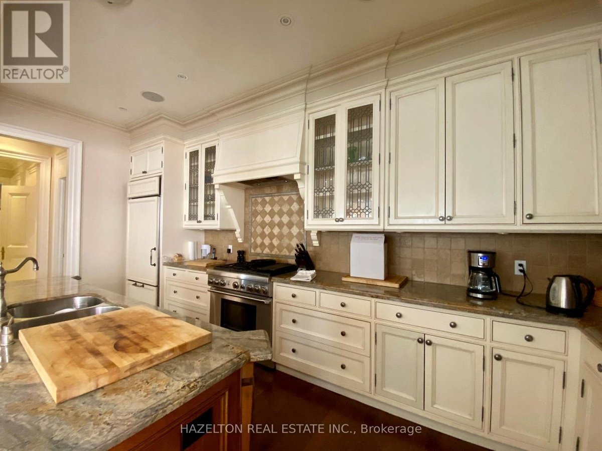 3 - 40 MAPLE AVENUE - Photo 4