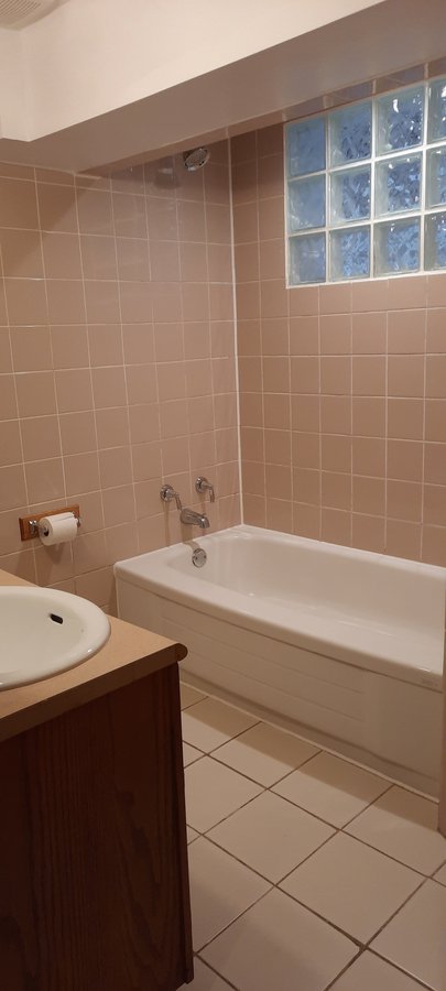 718 Coxwell Avenue - Photo 3