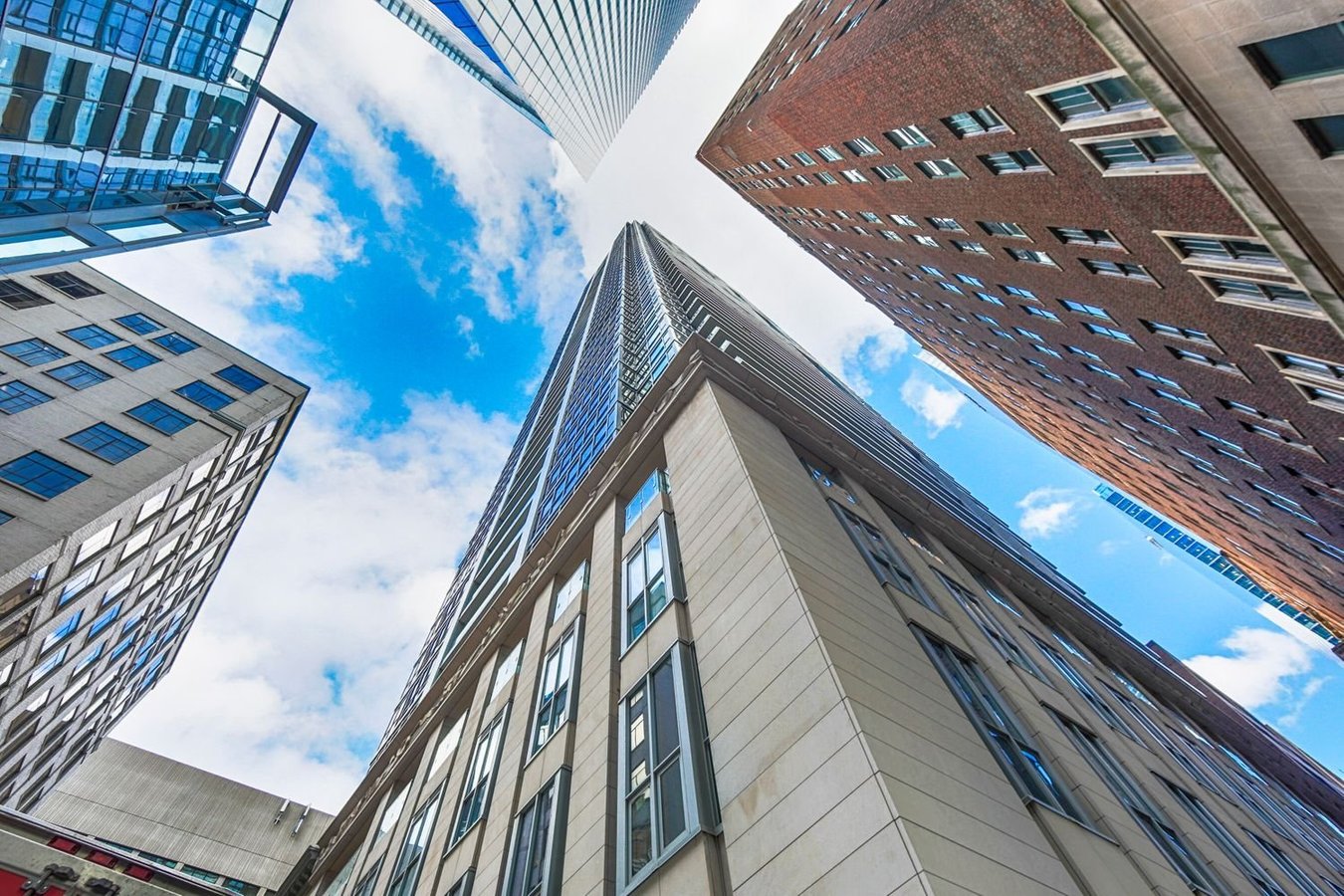 70 Temperance Street - Photo 2