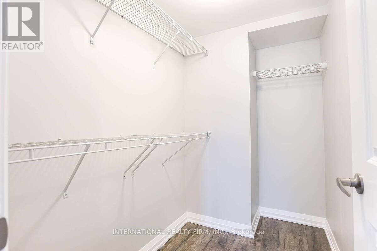 11 LOCUST LODGE GARDENS - Photo 21