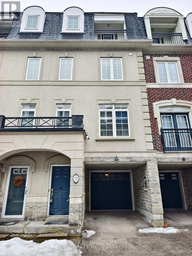 33 ROUTLIFFE LANE - Photo 1