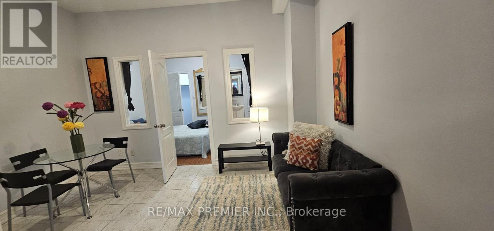 103 - 1643 ST CLAIR AVENUE W - Photo 1