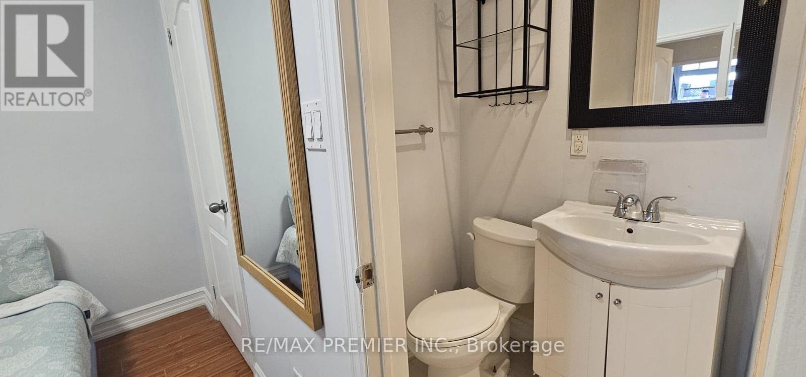 103 - 1643 ST CLAIR AVENUE W - Photo 10