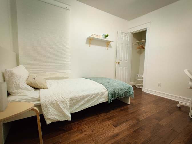 East End - Photo 1