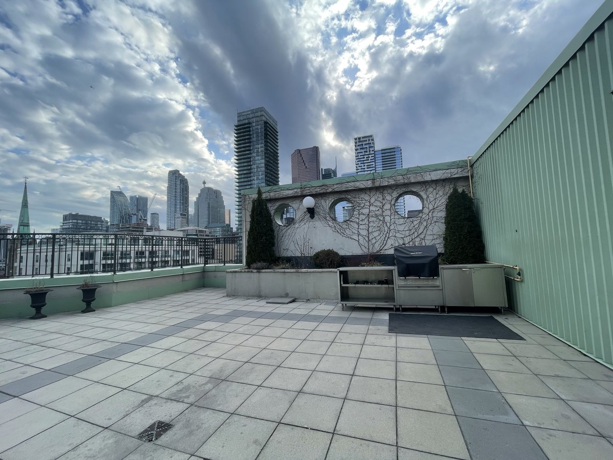 115 Richmond Street East - Photo 4