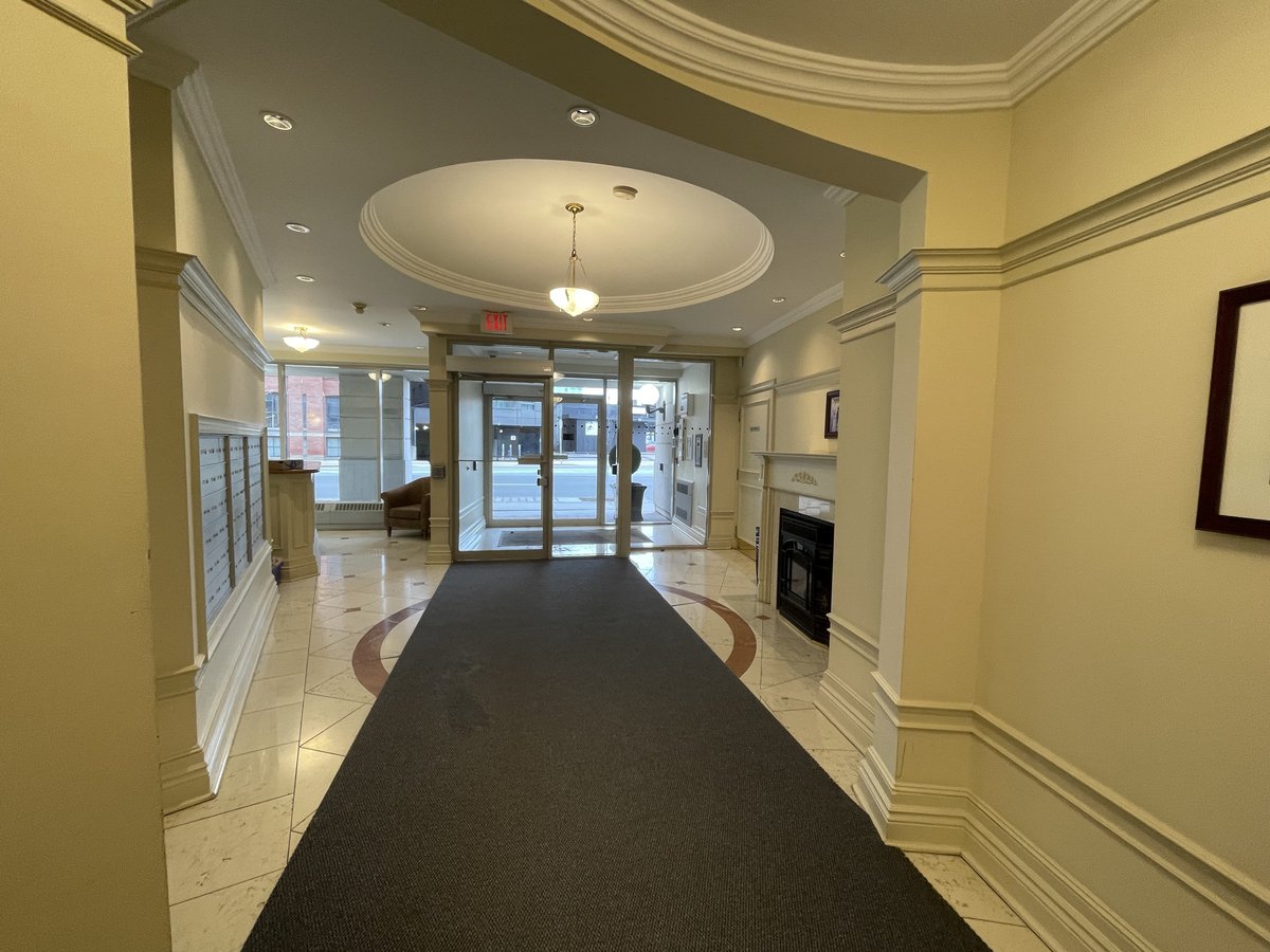 115 Richmond Street East - Photo 2