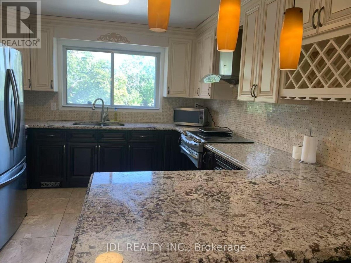 135 CORINTHIAN BLVD BOULEVARD N - Photo 3