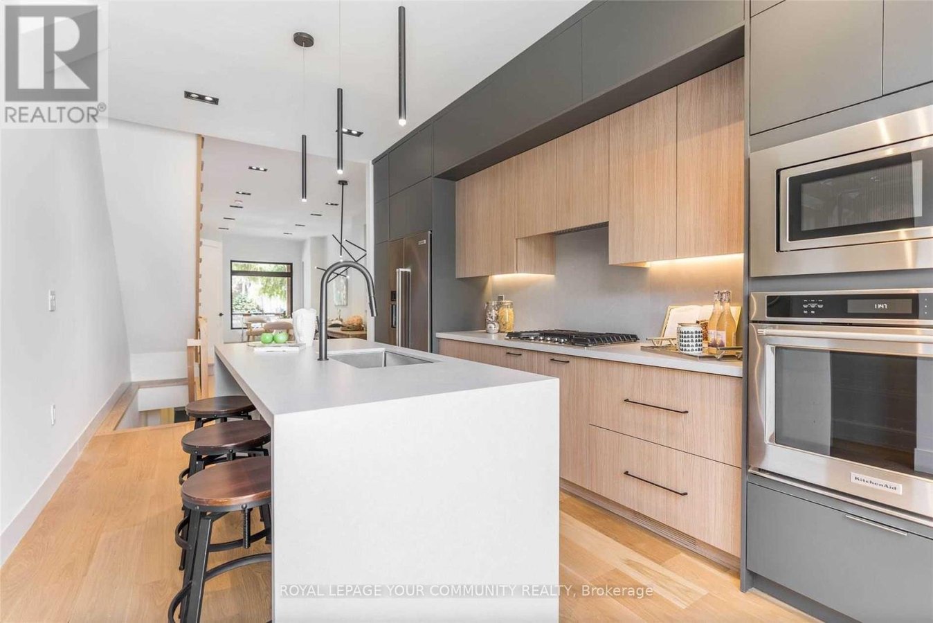 38 ULSTER STREET - Photo 2