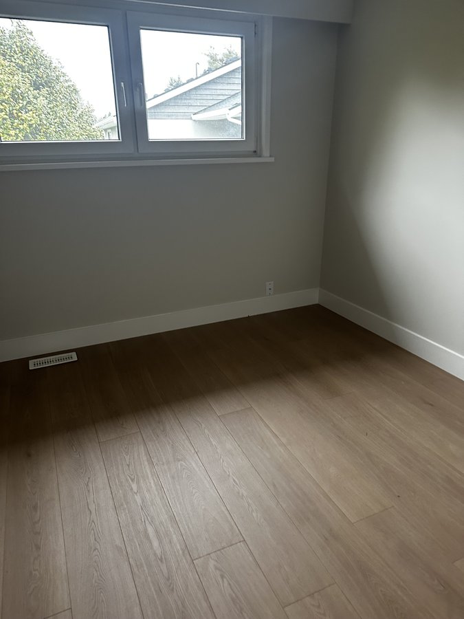 477 55 Street - Photo 3