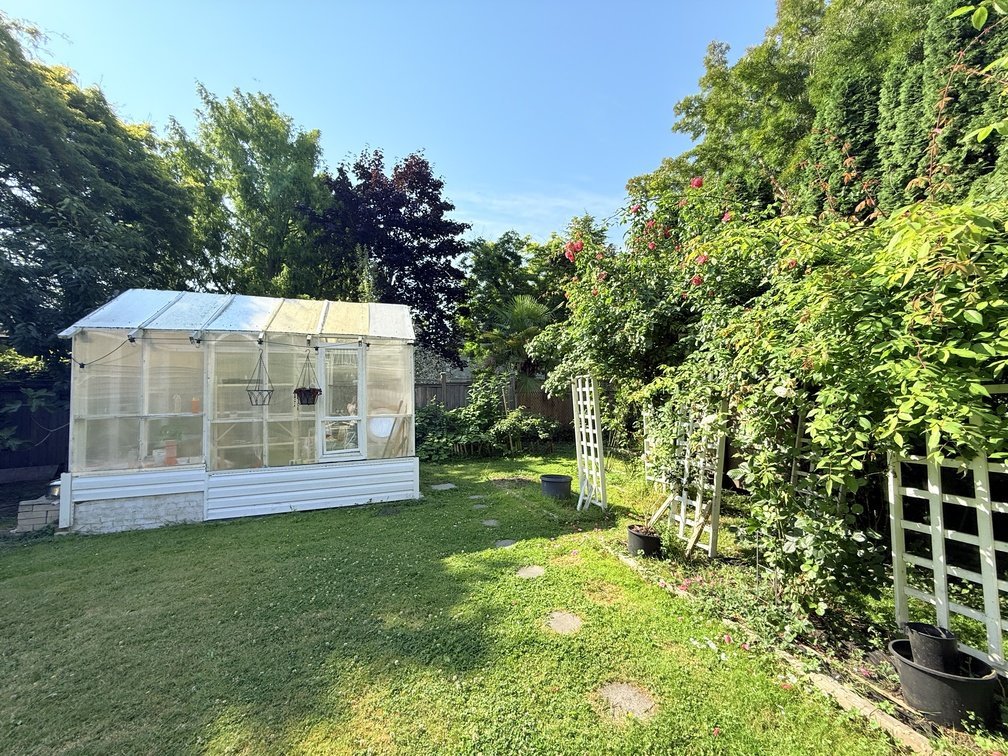 5330 10 Avenue - Photo 13