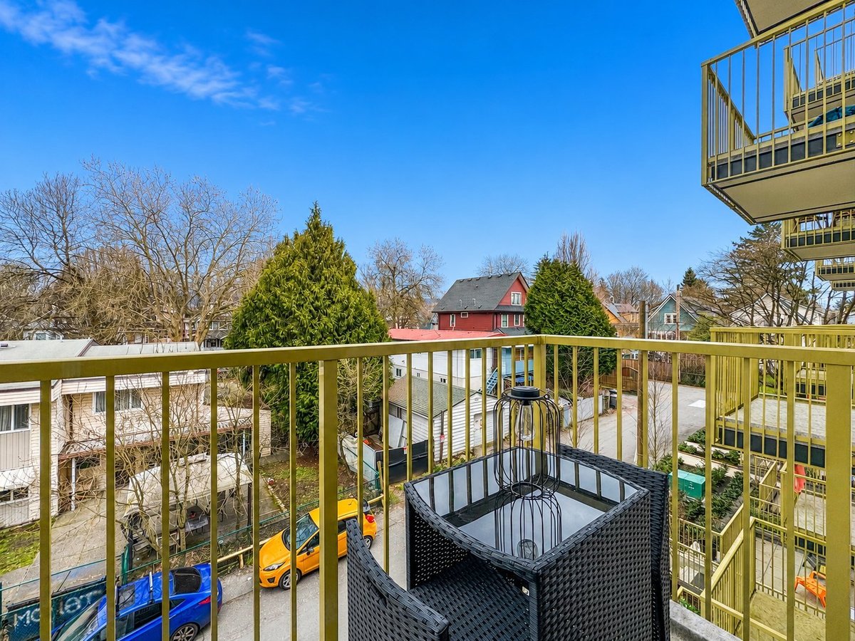 1451 East 12th Avenue - Photo 19