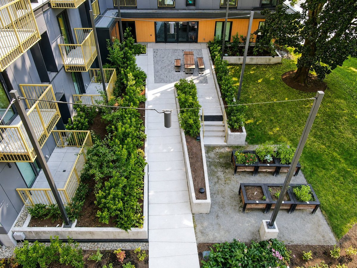1451 East 12th Avenue - Photo 20