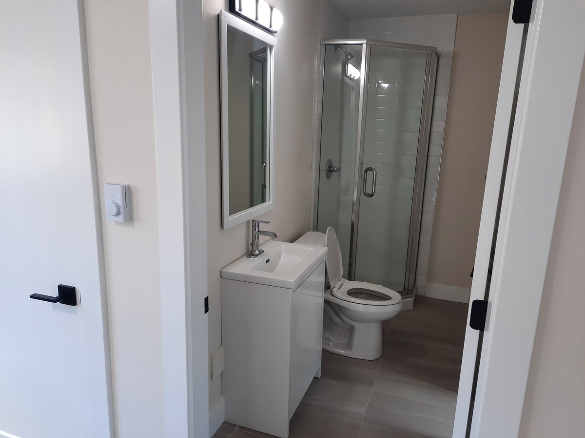 381 East 57th Avenue - Photo 5