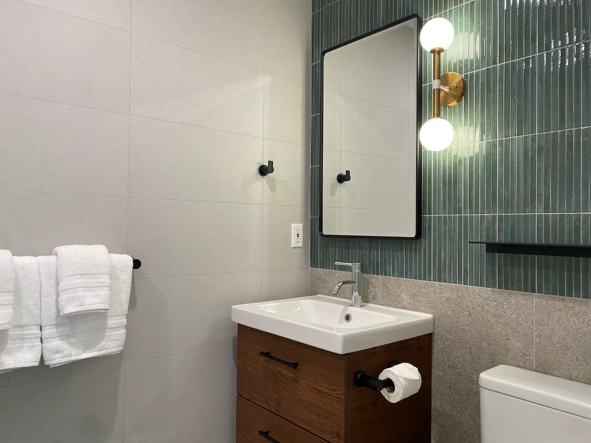1010 Howe Street - Photo 16
