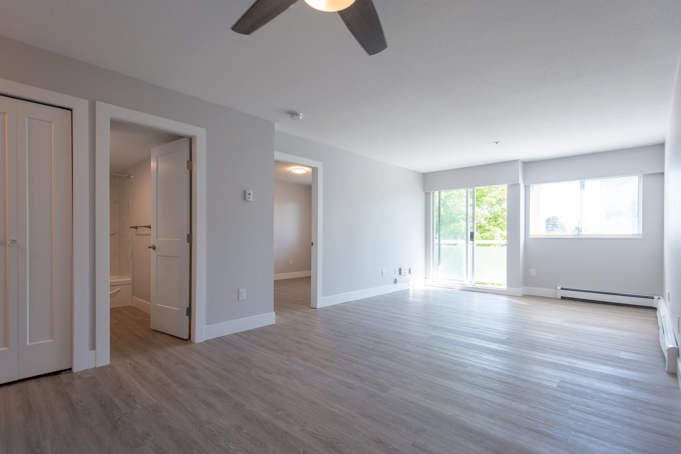 8805 Hudson Street - Photo 2