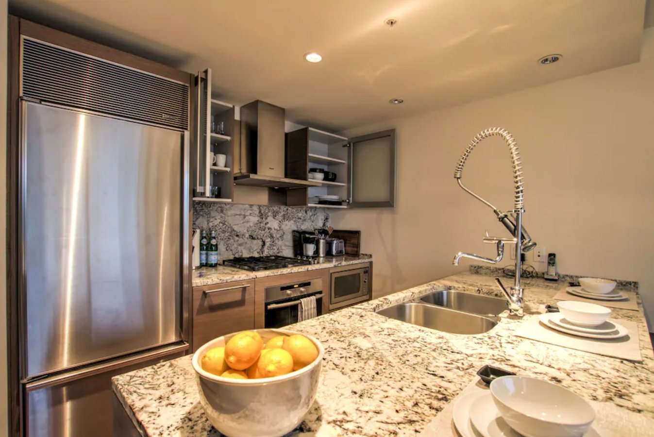 1111 Alberni Street - Photo 9