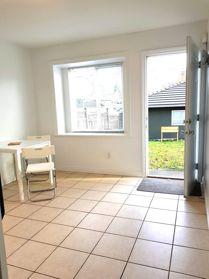 2366 Nanaimo Street - Photo 3