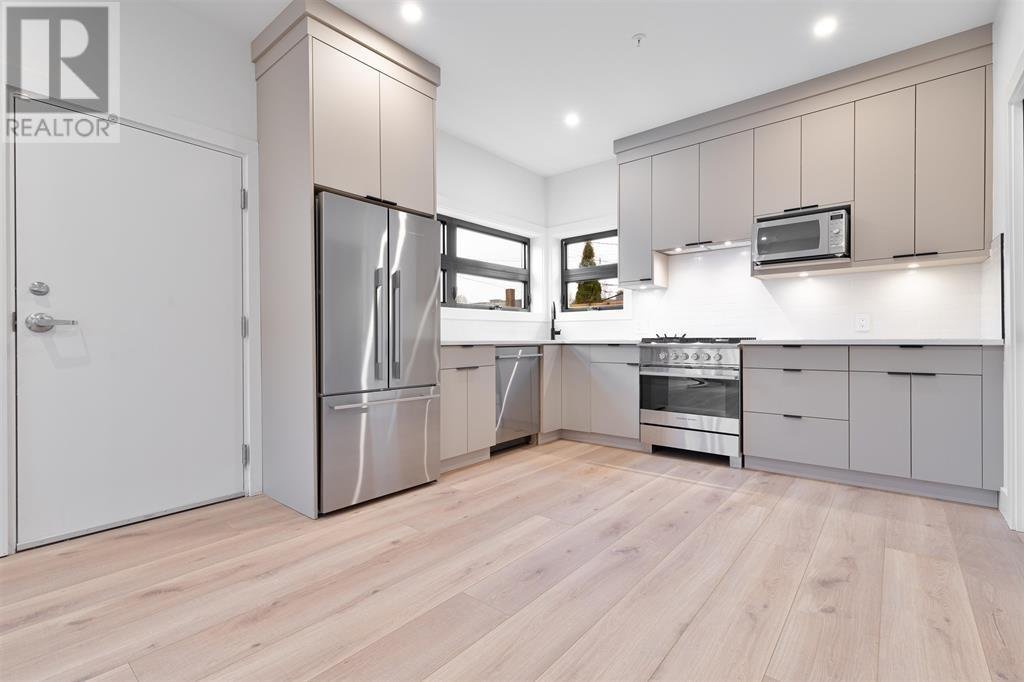 2636 WARD STREET - Photo 2
