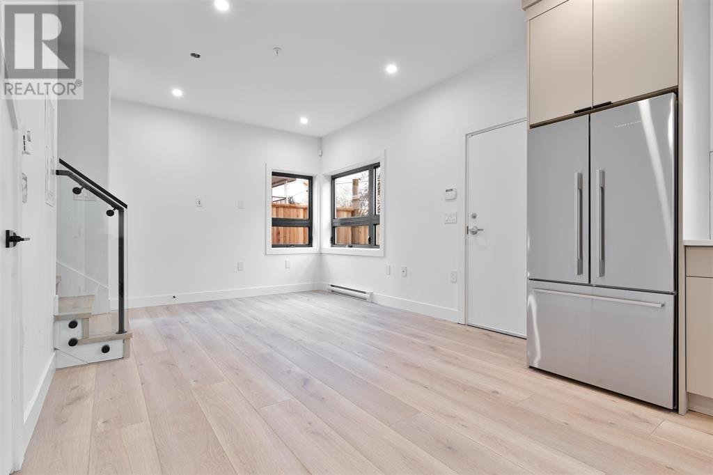 2636 WARD STREET - Photo 4