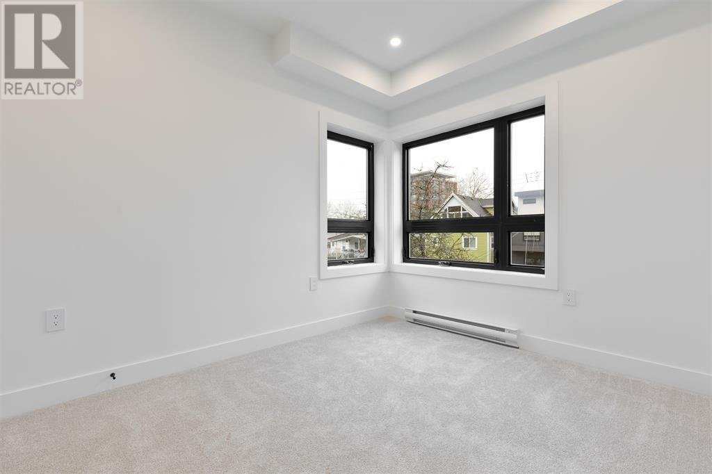 2636 WARD STREET - Photo 7