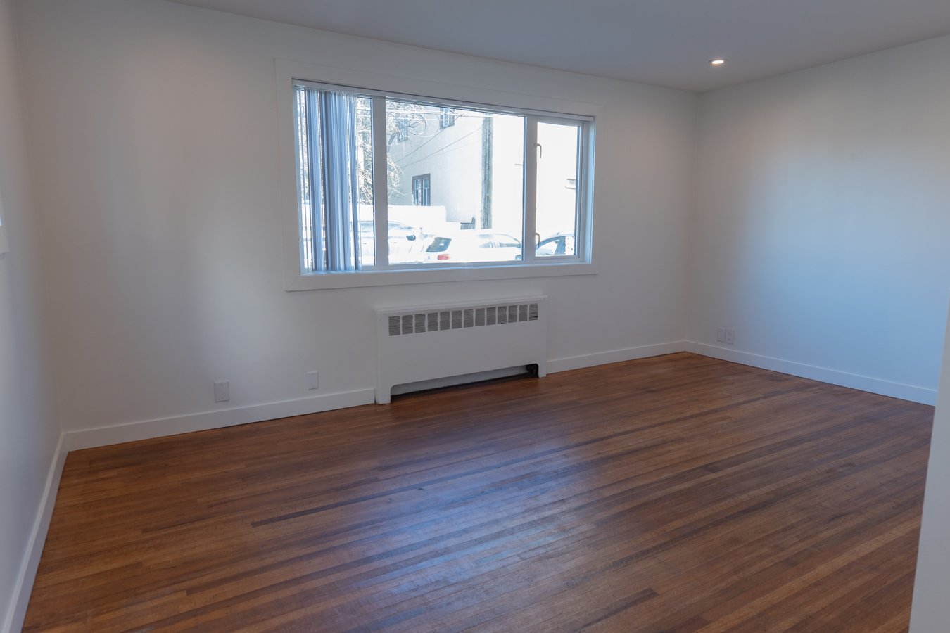 2185 Oxford Street - Photo 16