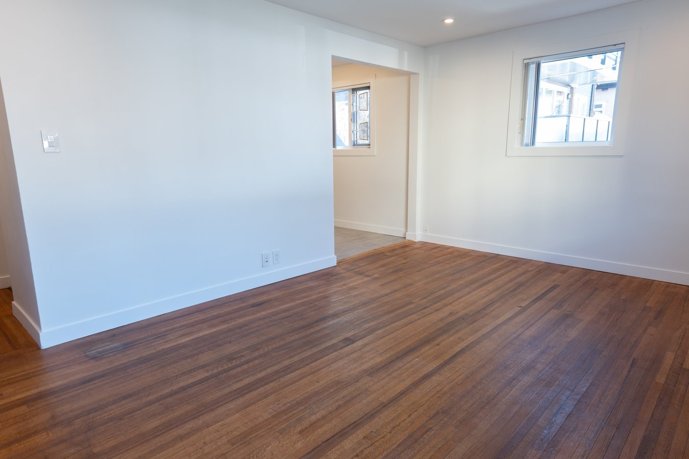 2185 Oxford Street - Photo 18