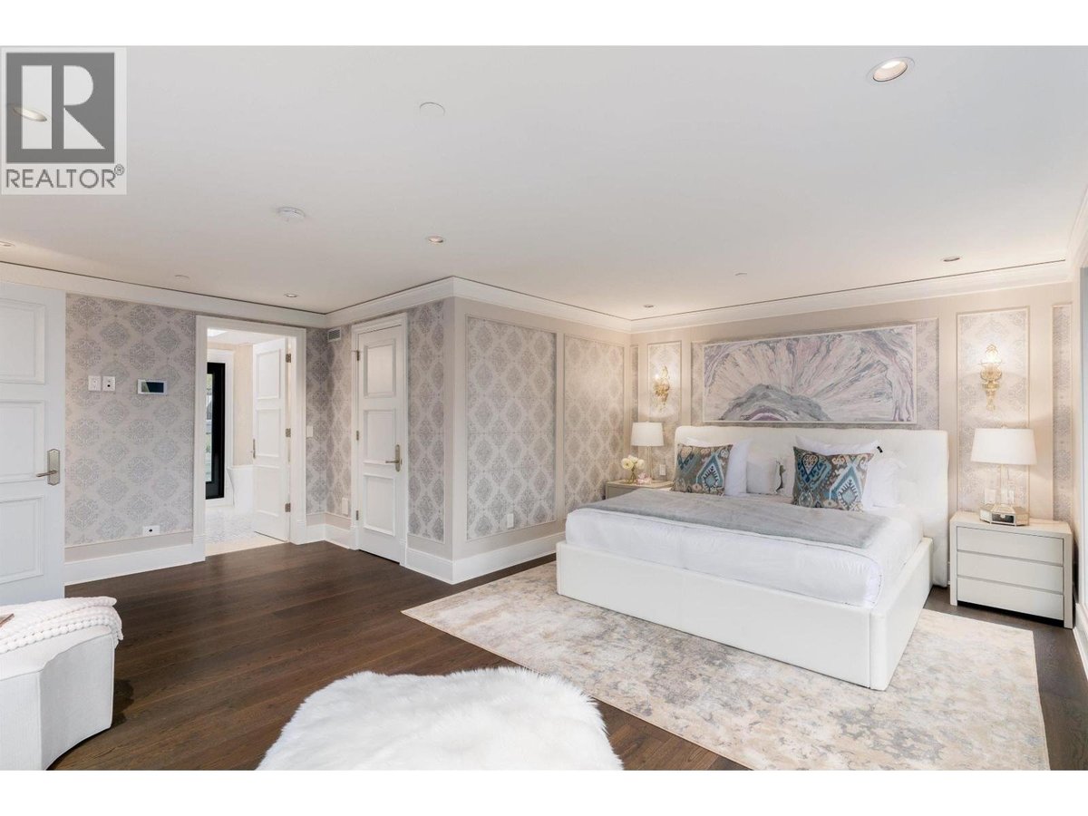 4524 W 1ST AVENUE - Photo 2