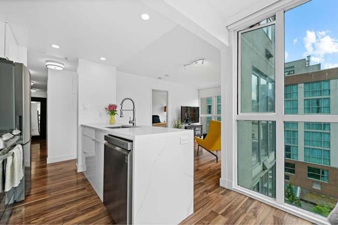 Howe Street - Photo 6