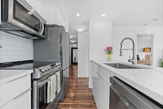 Howe Street - Photo 7