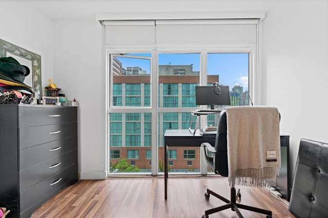Howe Street - Photo 10