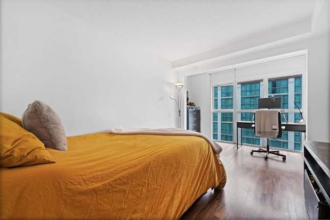Howe Street - Photo 11