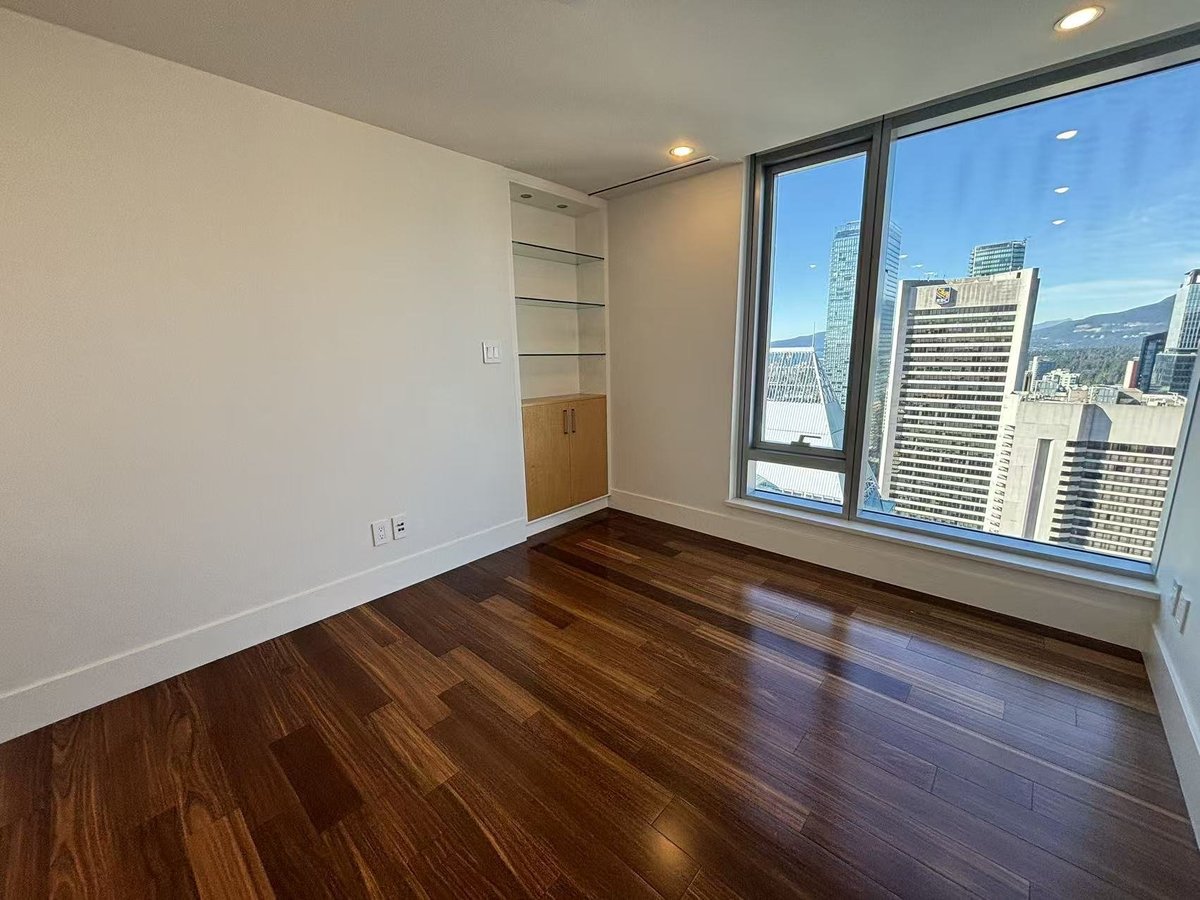 667 Howe Street - Photo 9