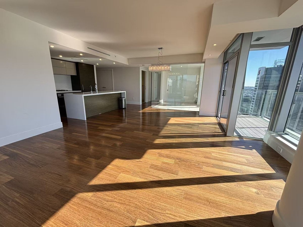 667 Howe Street - Photo 5