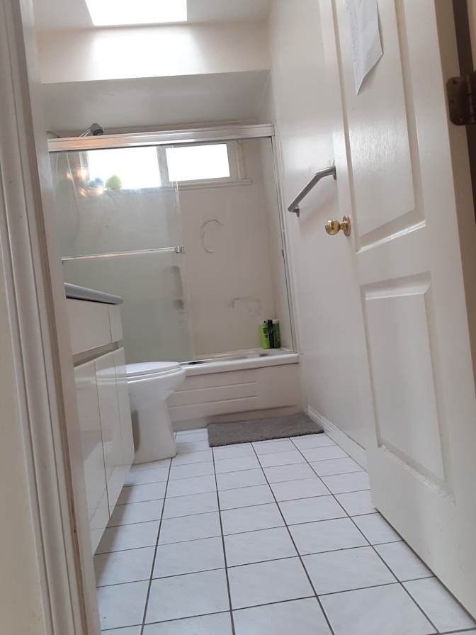 East 49th Avenue - Photo 8